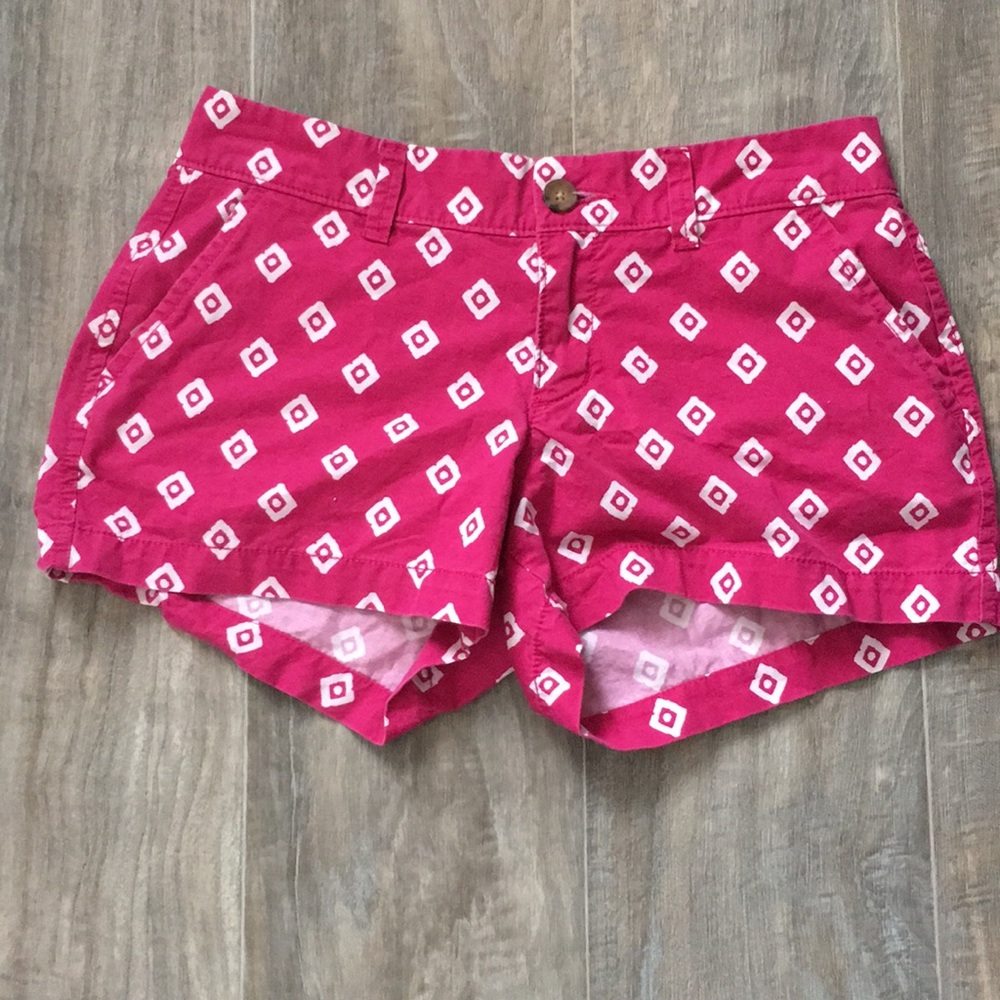 pink shorts